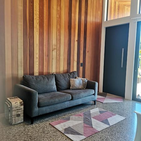 Roys View Apartment Wanaka Exterior photo
