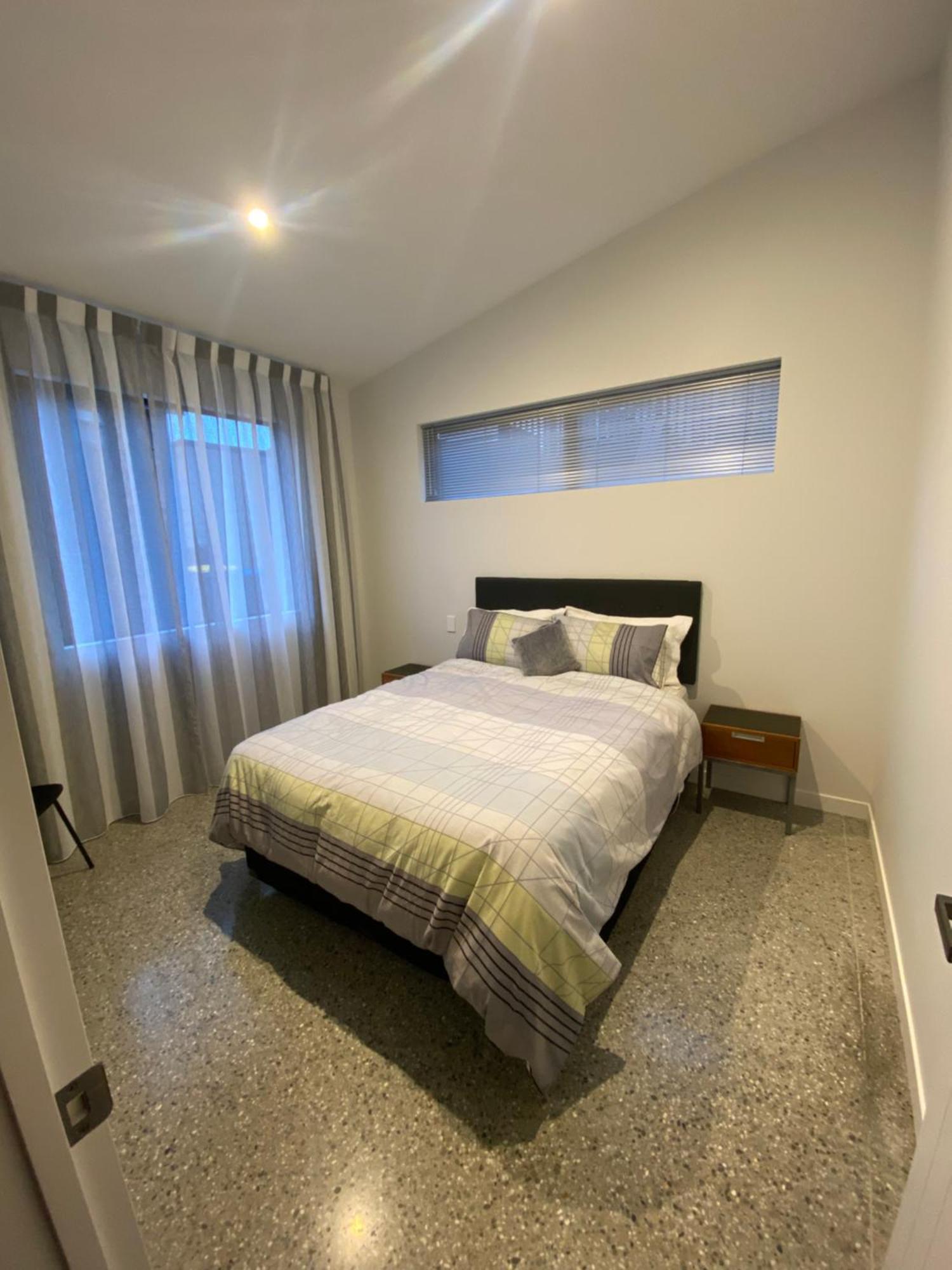 Roys View Apartment Wanaka Exterior photo